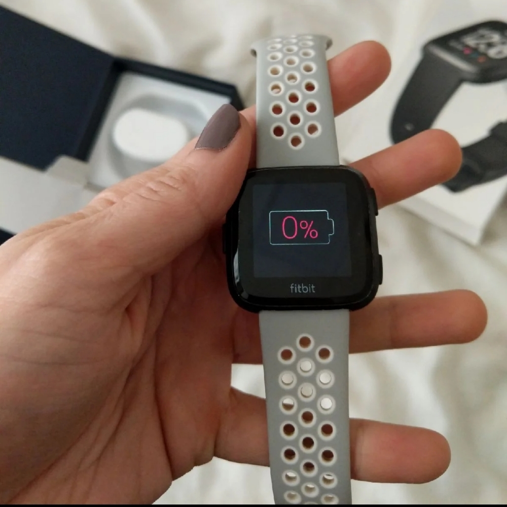 Fitbit versa - Picture 3 of 6